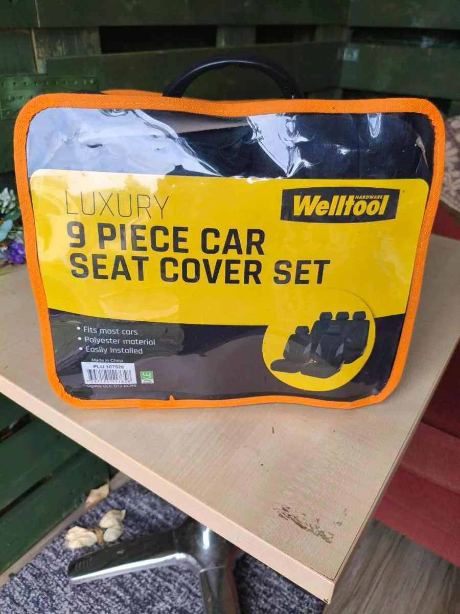 Car covers new 10 not suitable,paid lot more - Image 2