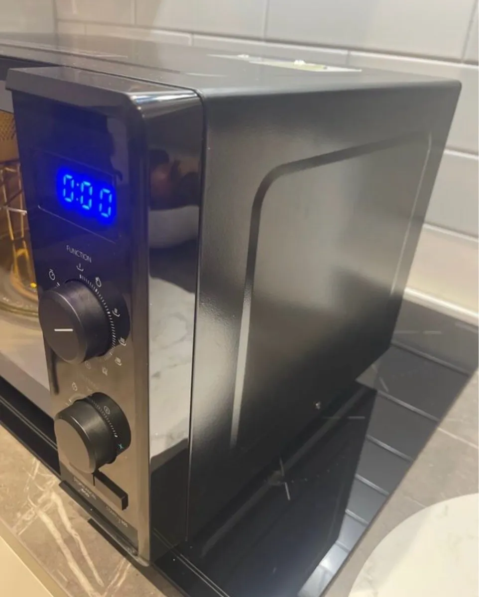 Microwave - Image 2