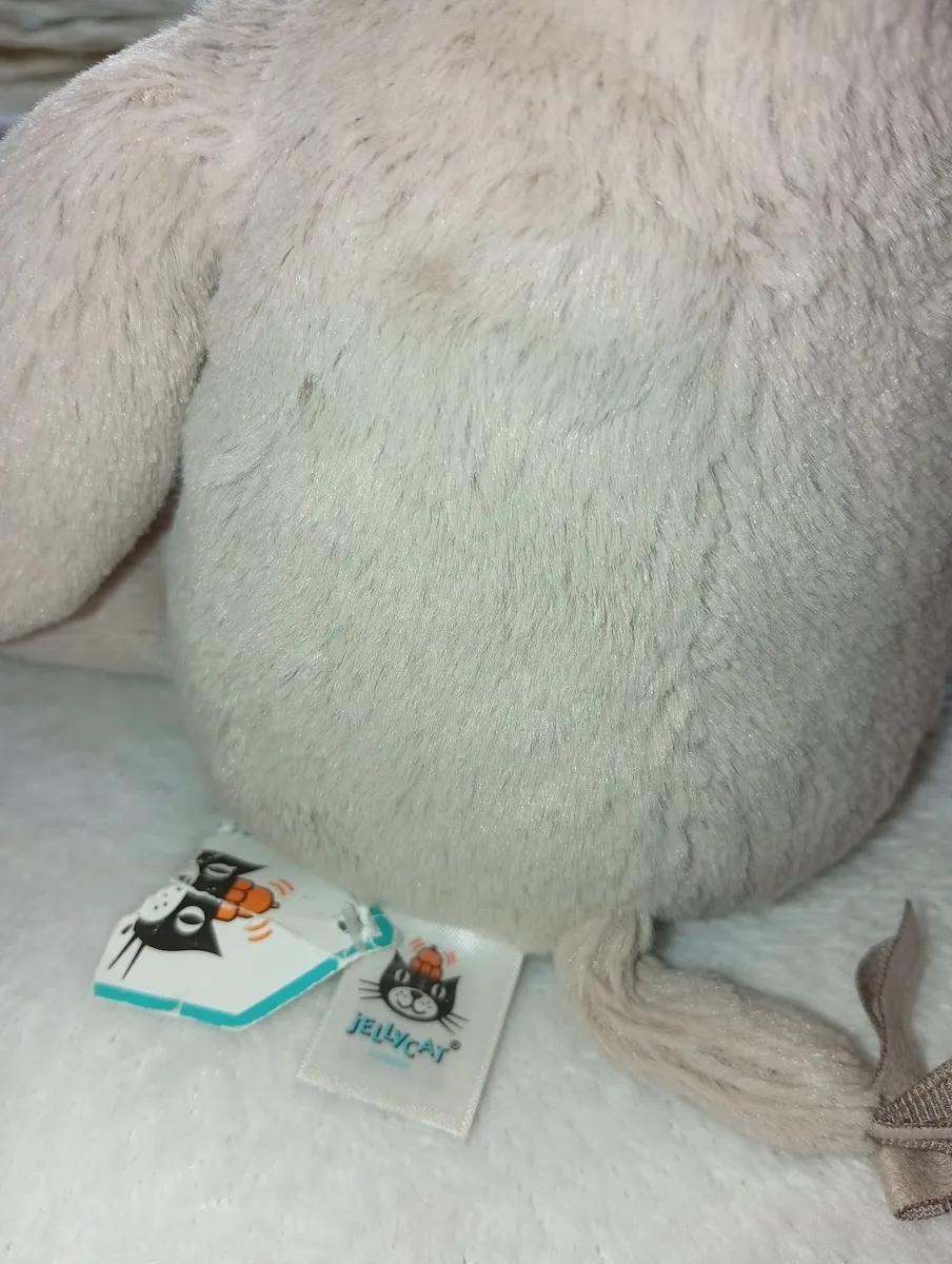 Retired/rare jellycat rhino - Image 1