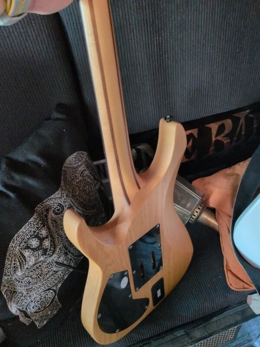 Schecter Reaper 6 FR with sustainiac - Image 3