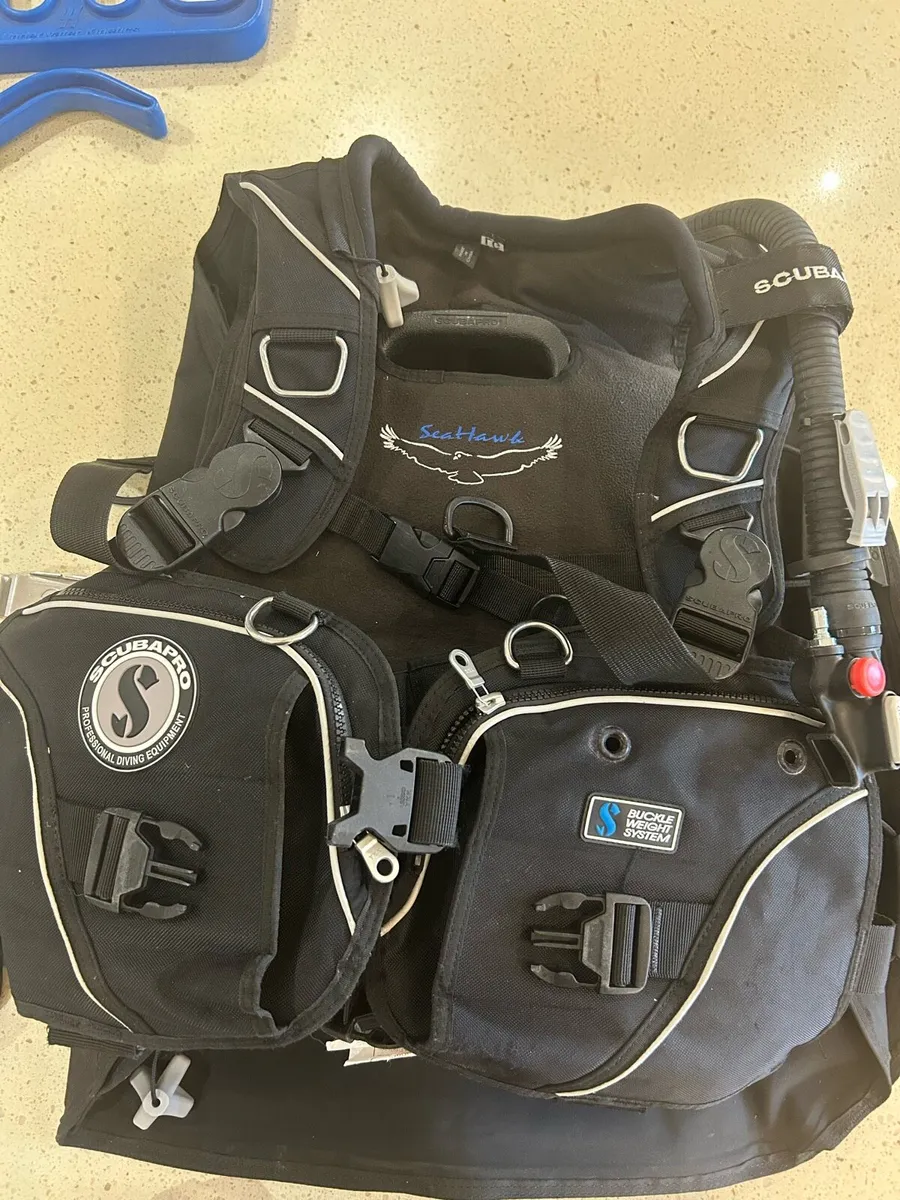 Dive Scuba pro BCD large - Image 1
