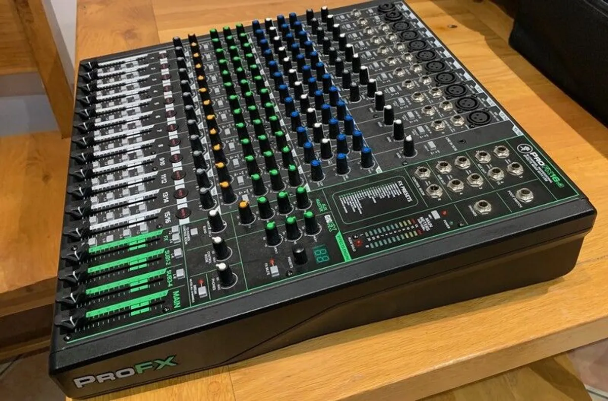 Mackie ProFX16v3 Analog Desk - Image 1