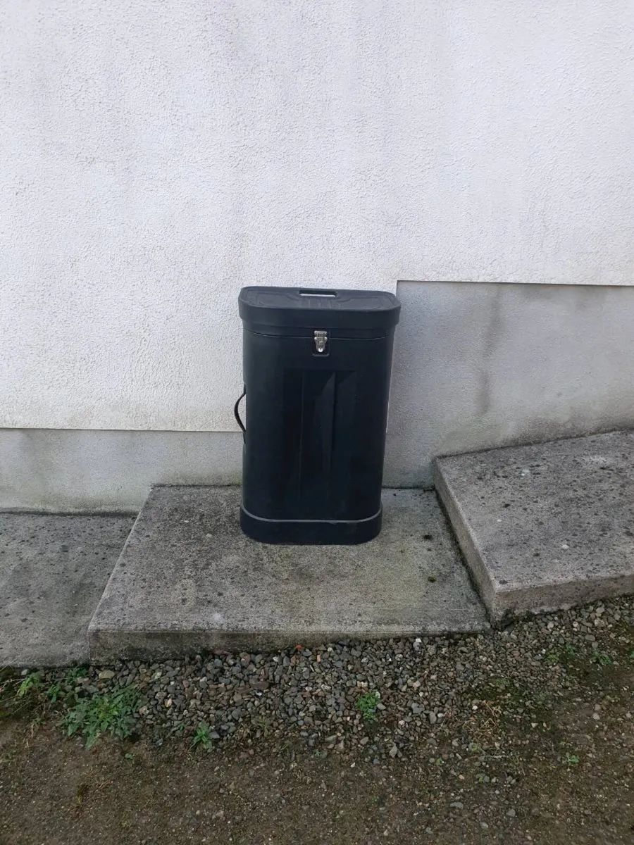 Storage case