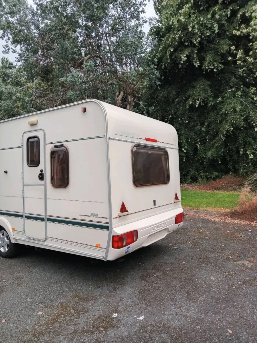 Caravan - Image 2