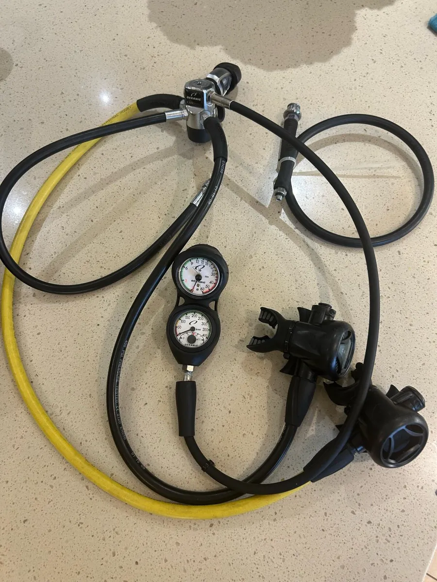 Diving regulator set - Image 1