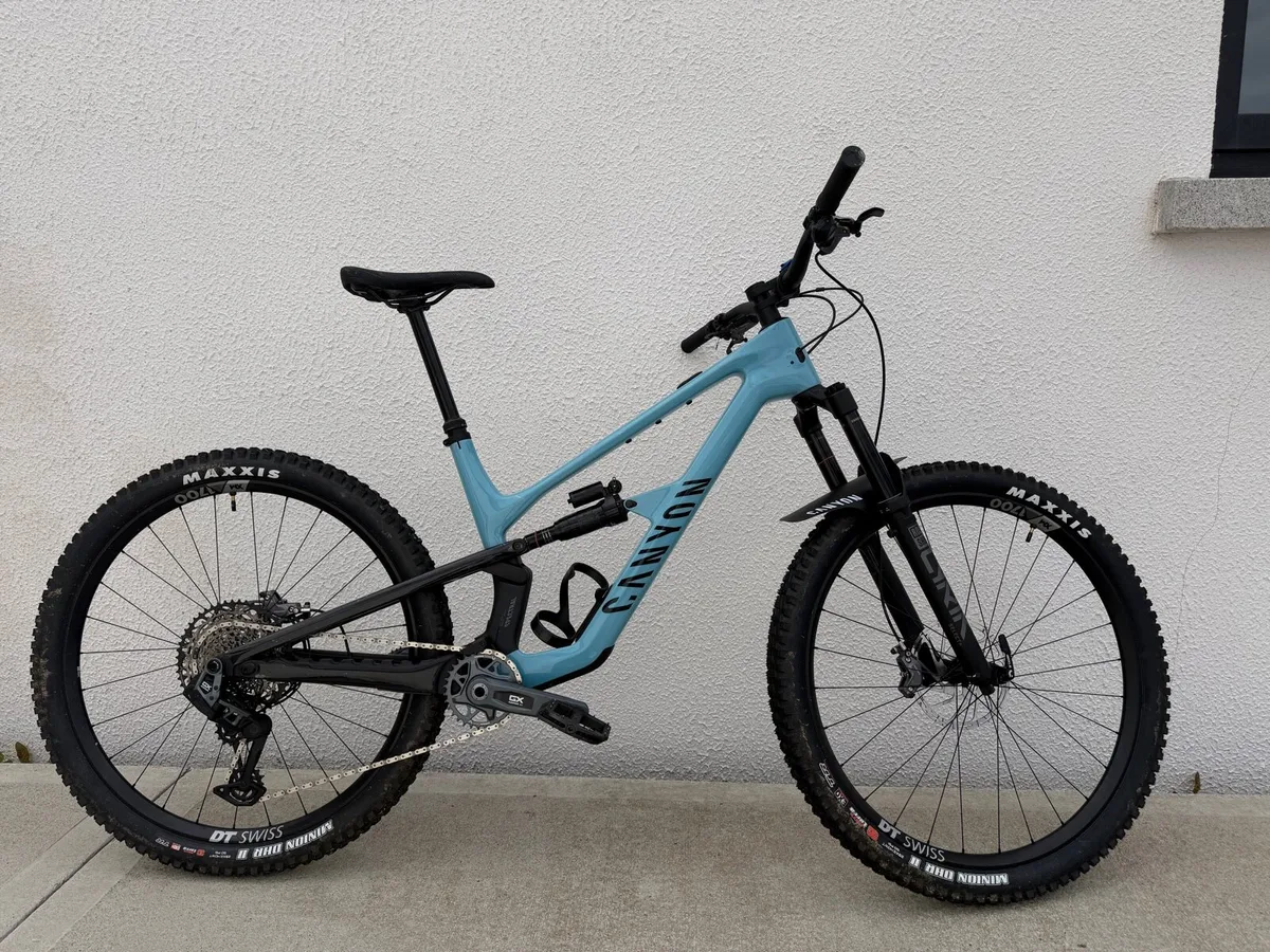 Canyon Spectral CF8 - Image 2