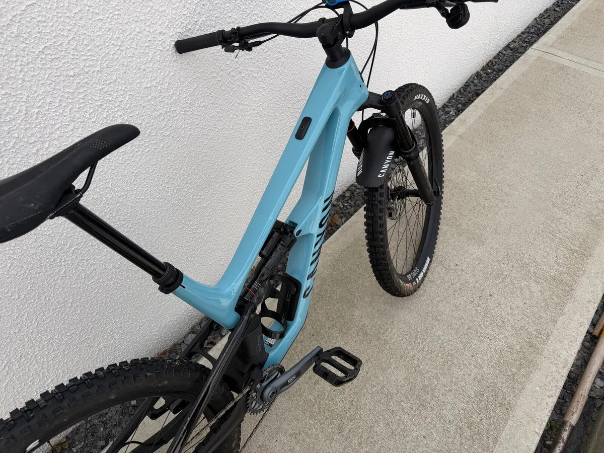 Canyon Spectral CF8 - Image 4