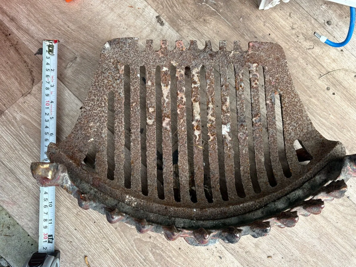Fire grate and grill - Image 2