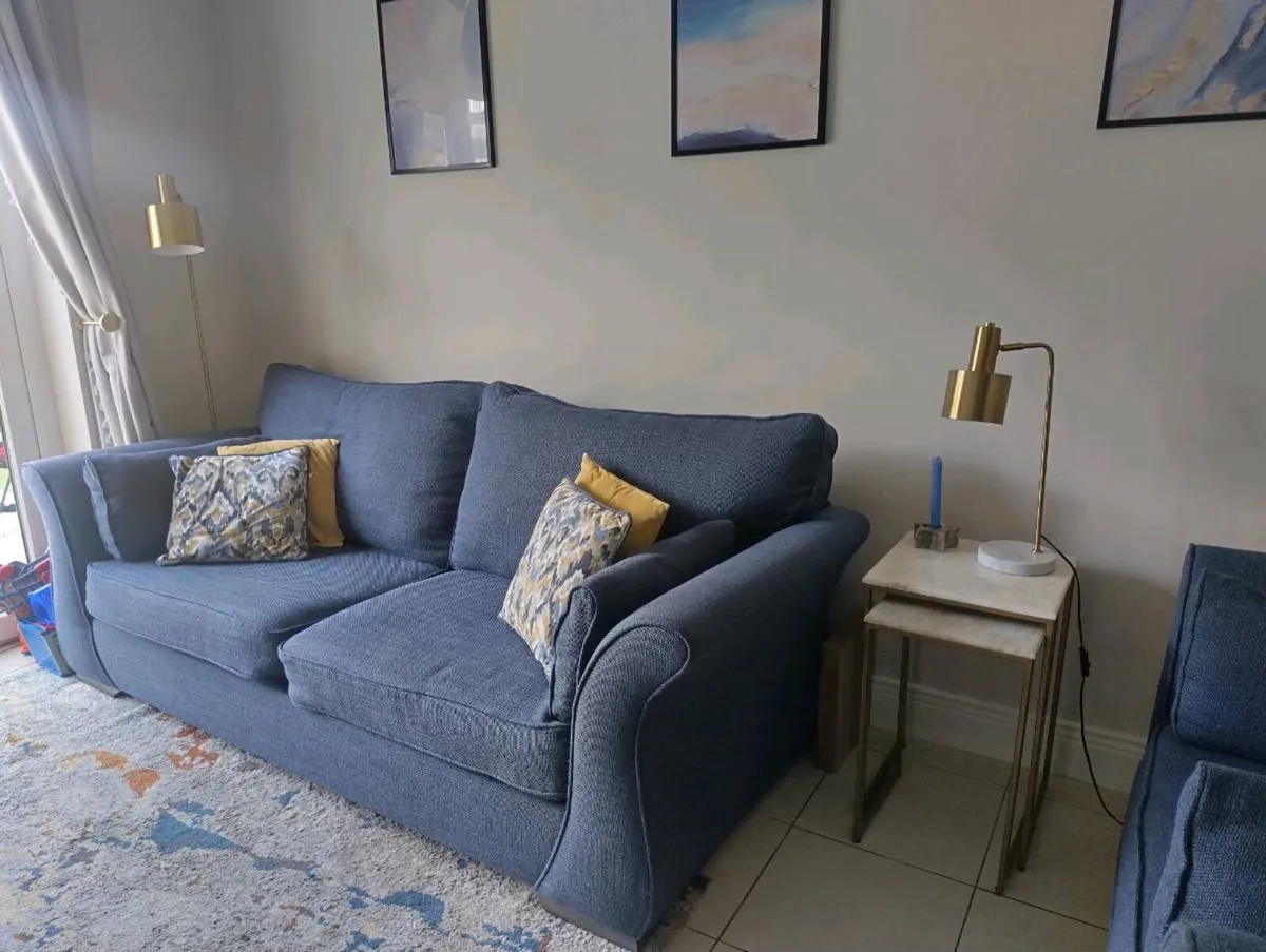 Couch and chair set - Image 4