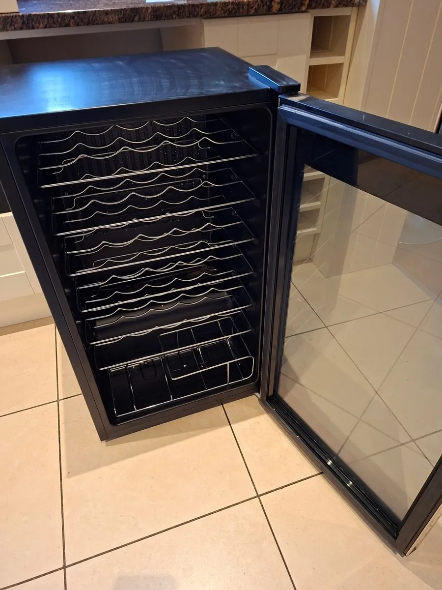 Wine Fridge  34 bottle - Image 3