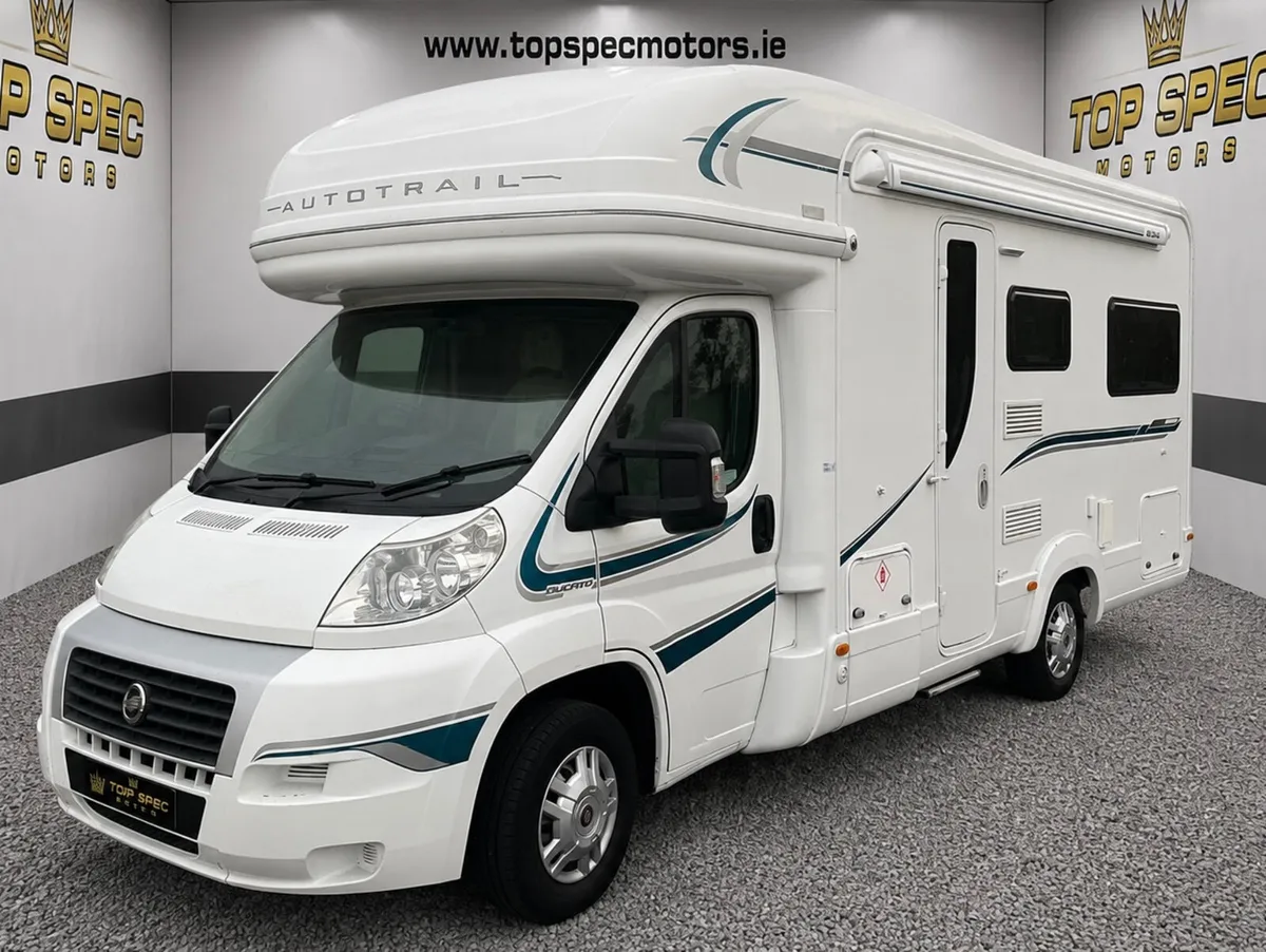2011 AUTOTRAIL APACHE 634 – ONLY 40,000 MILES 🖤 - Image 4