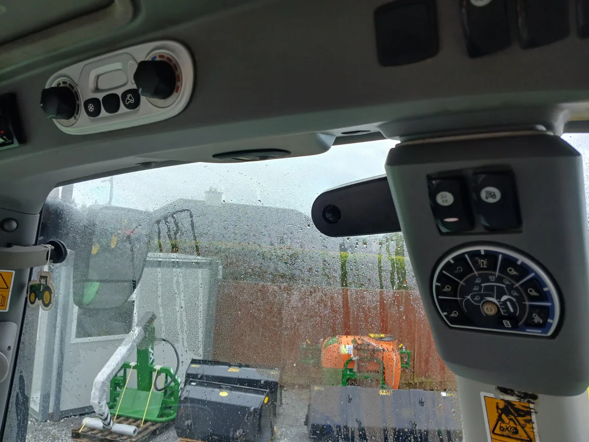 Deutz tractor for sale - Image 4