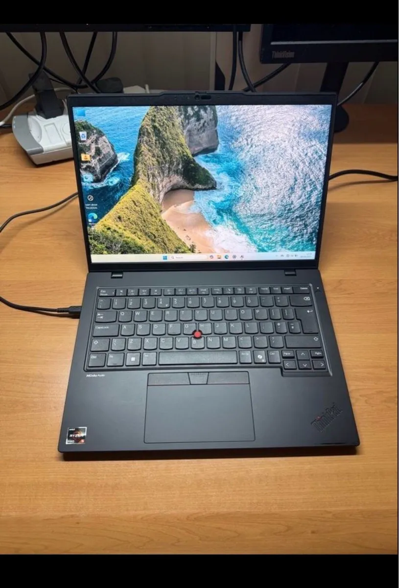 Lenovo Laptop 16gb ram 256 ssd Windows 11 pro