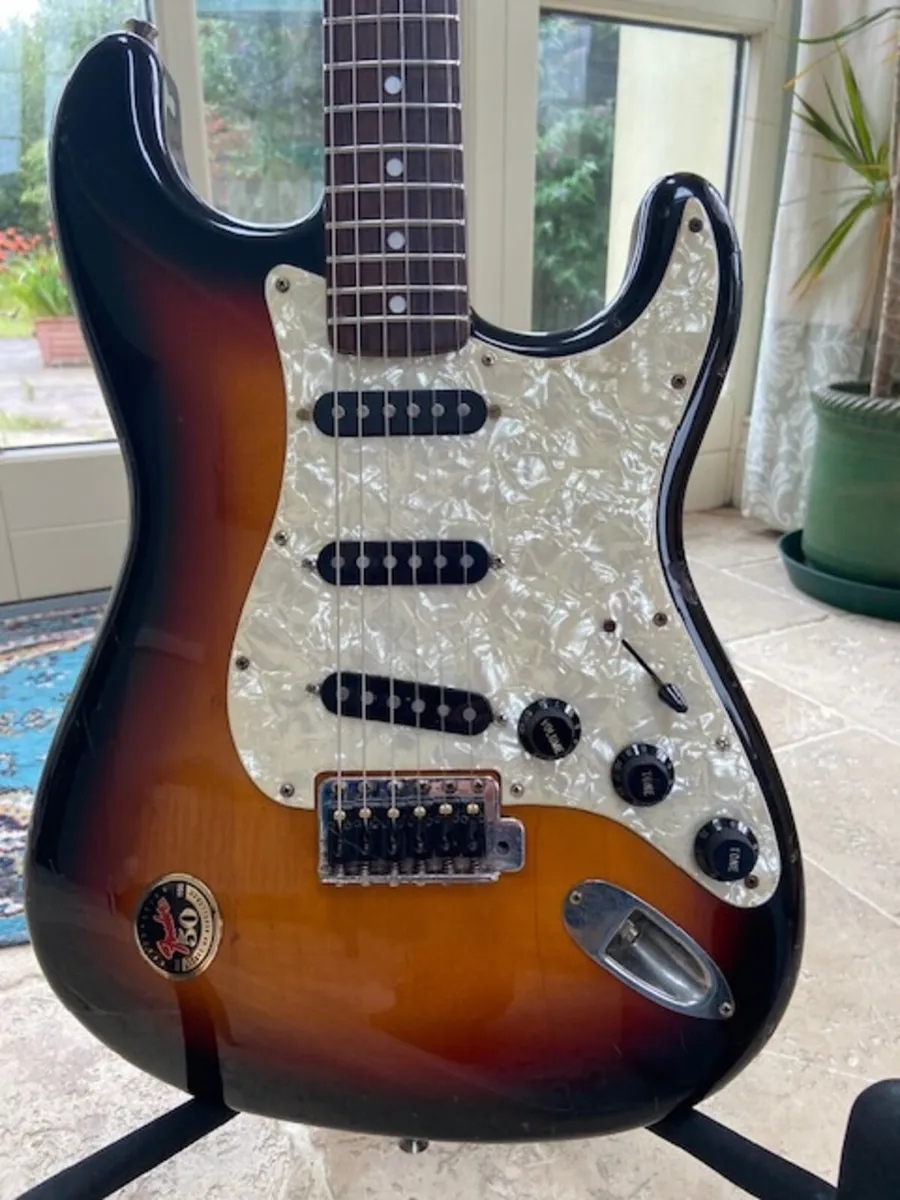 Fender Squire Japan Silver Series guitar - Image 3