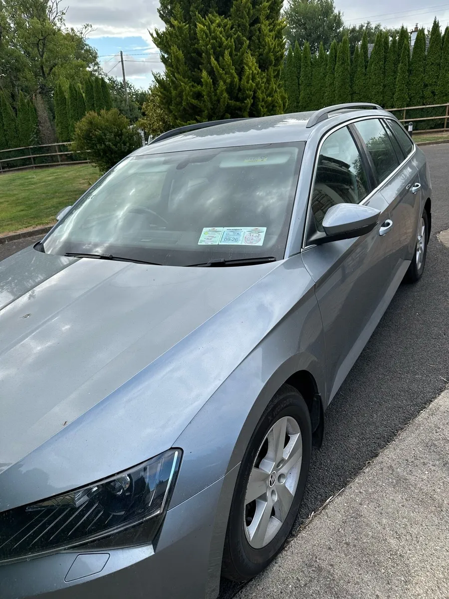 2016 Skoda superb Combi ( NOT DAMAGED) - Image 3