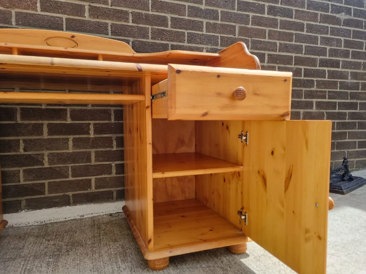 Beautiful Pine Desk - Image 3