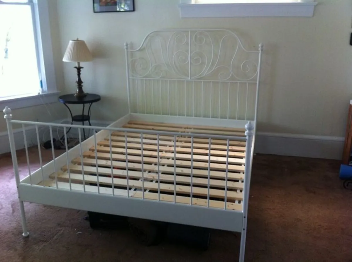 2 x white matching bed frames (double)  + lamp - Image 1