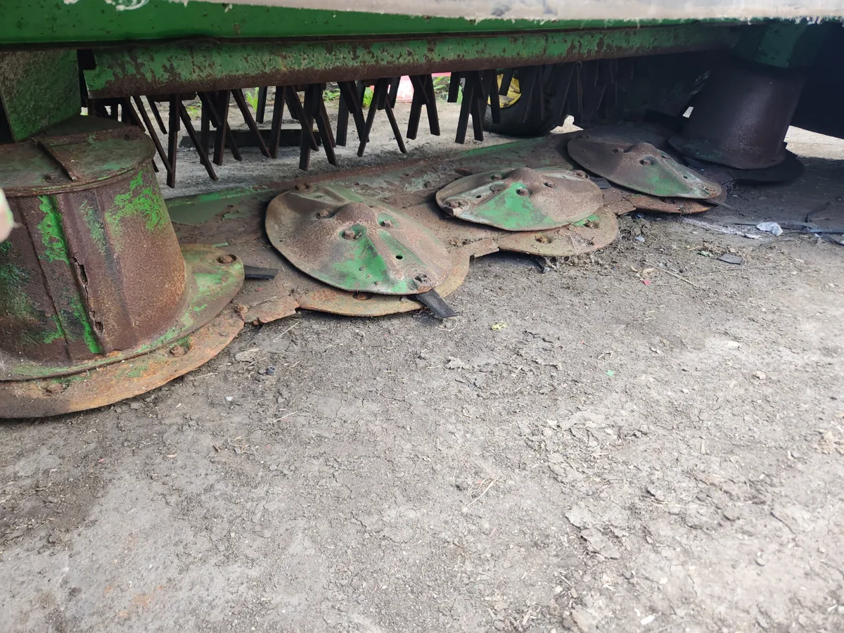 John Deere 1355 mower - Image 2