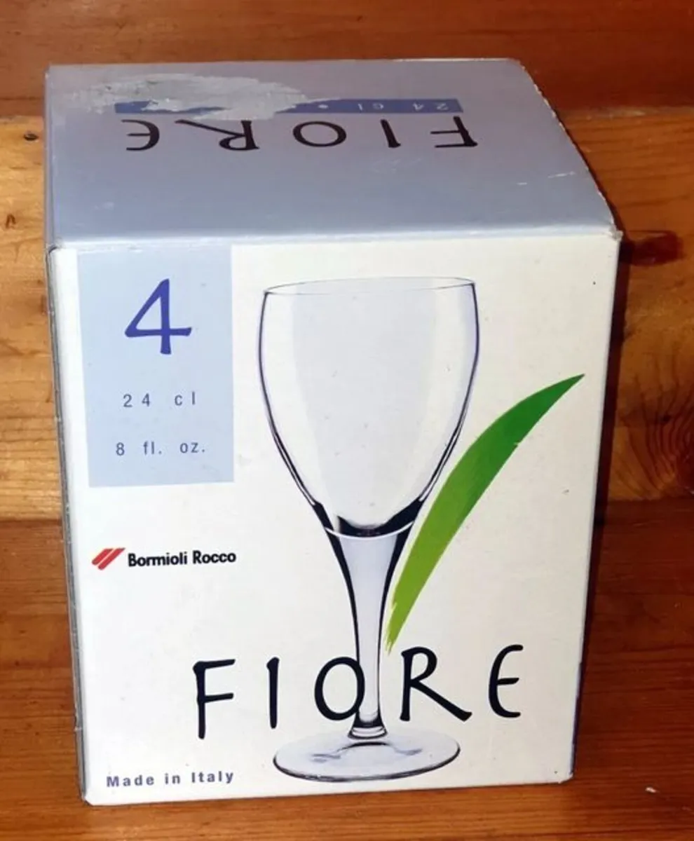 BNIB Bormioli Rocco Fiore Wine Glasses (Set of 4) - Image 3