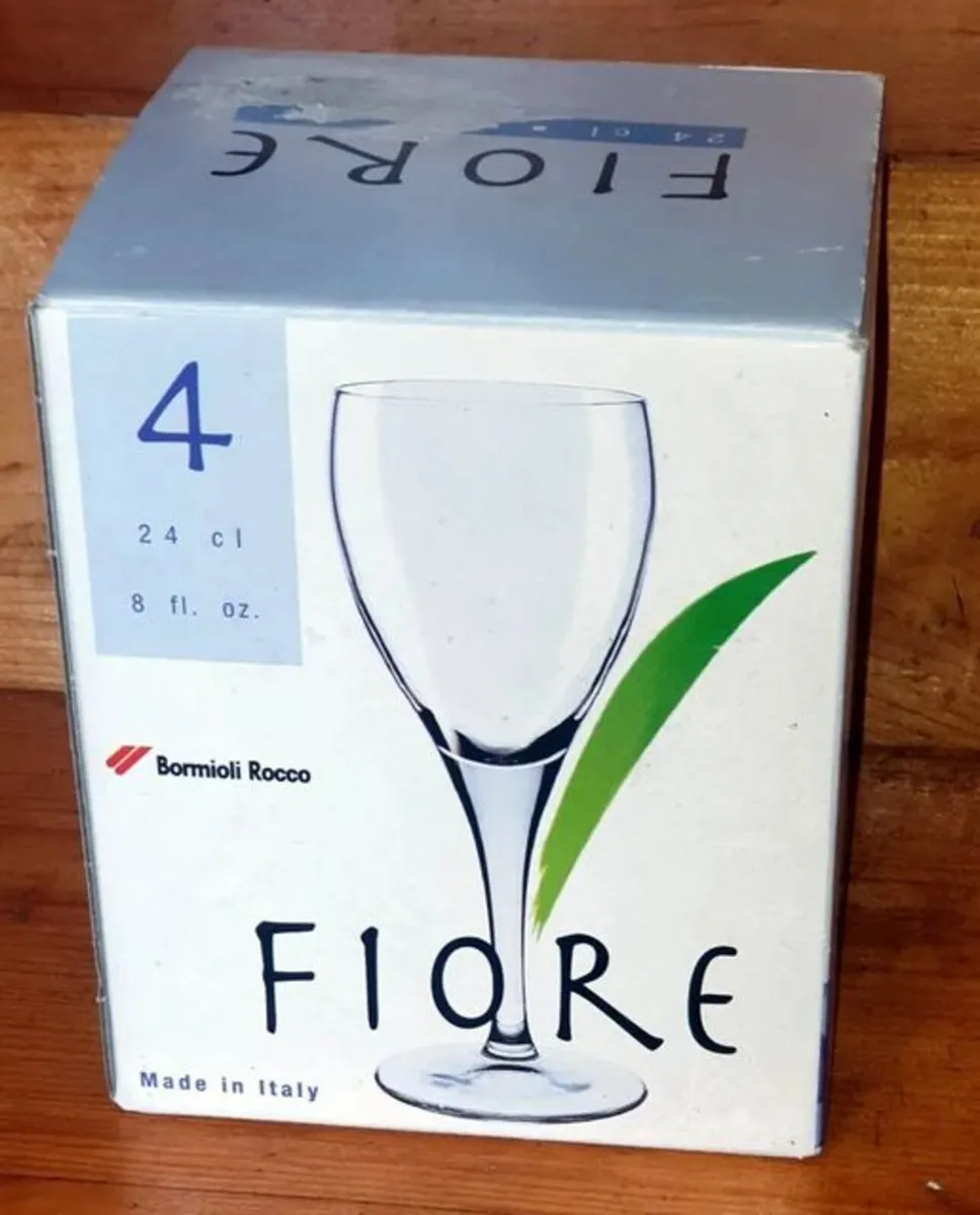 BNIB Bormioli Rocco Fiore Wine Glasses (Set of 4) - Image 4