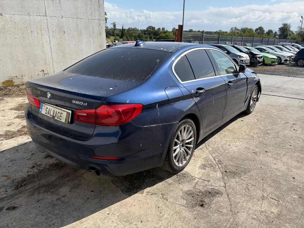 2017 BMW 520d - Image 3