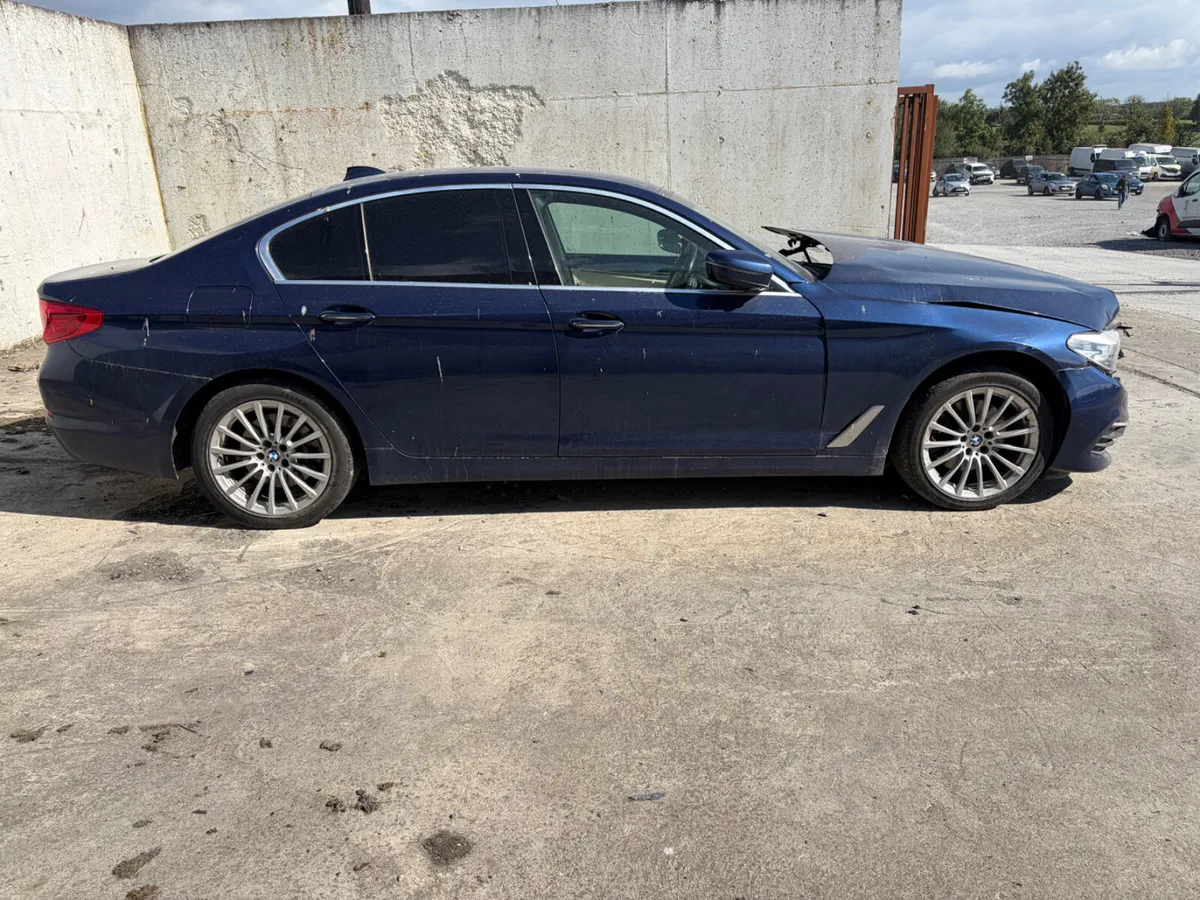 2017 BMW 520d - Image 2
