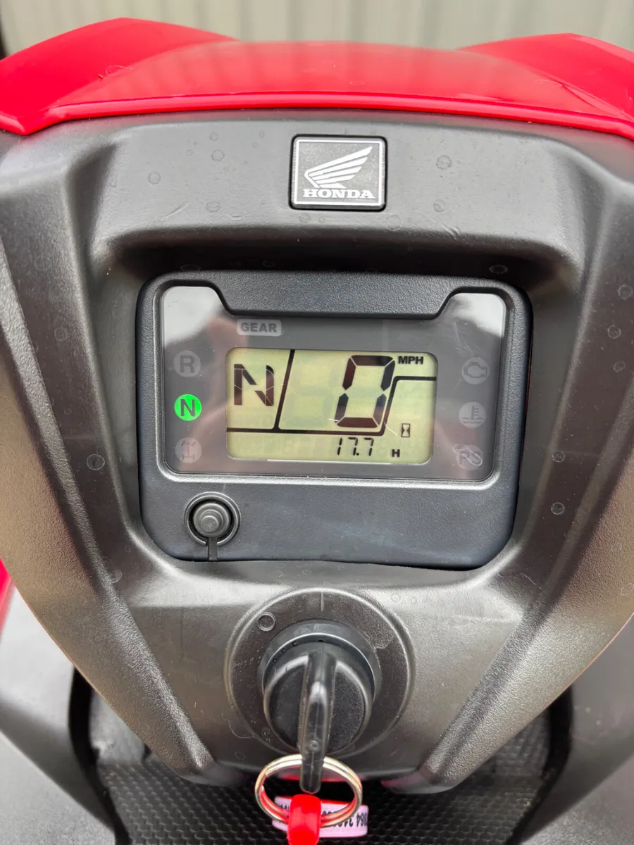 2024 Honda TRX520FA6 DCT 17 hours - Image 4