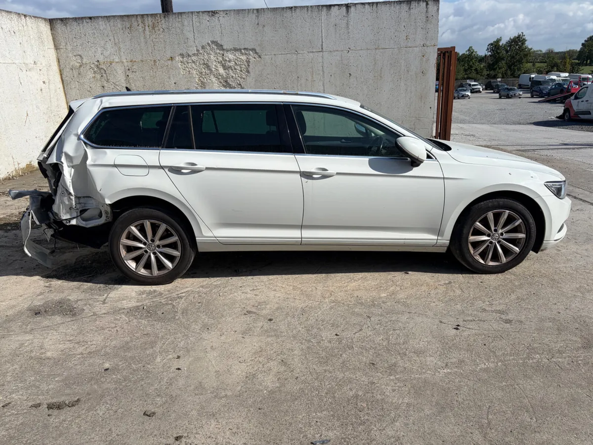 2017 VW PASSAT estate - Image 2