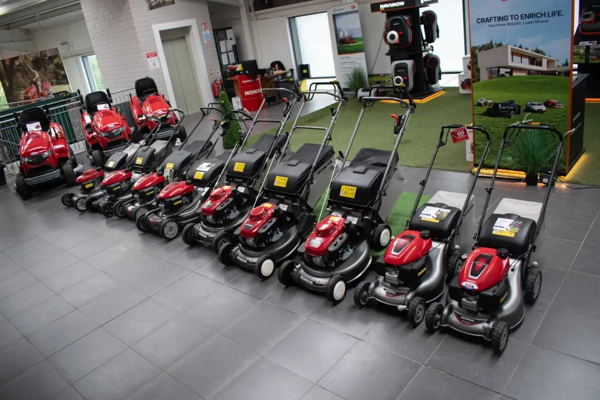 Honda Walk behind lawnmowers - Image 3