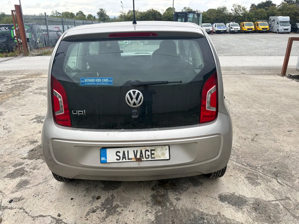 2014 VW UP - Image 4