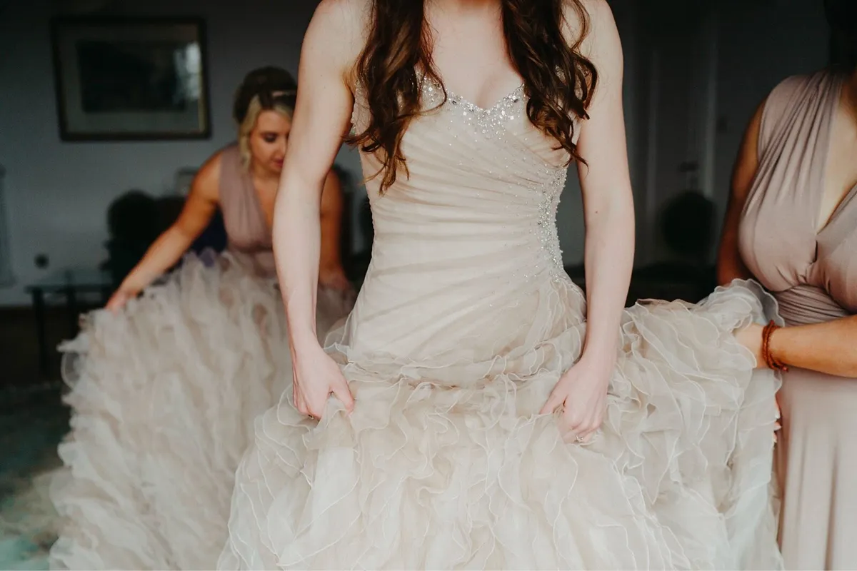 Wedding dress - Image 2