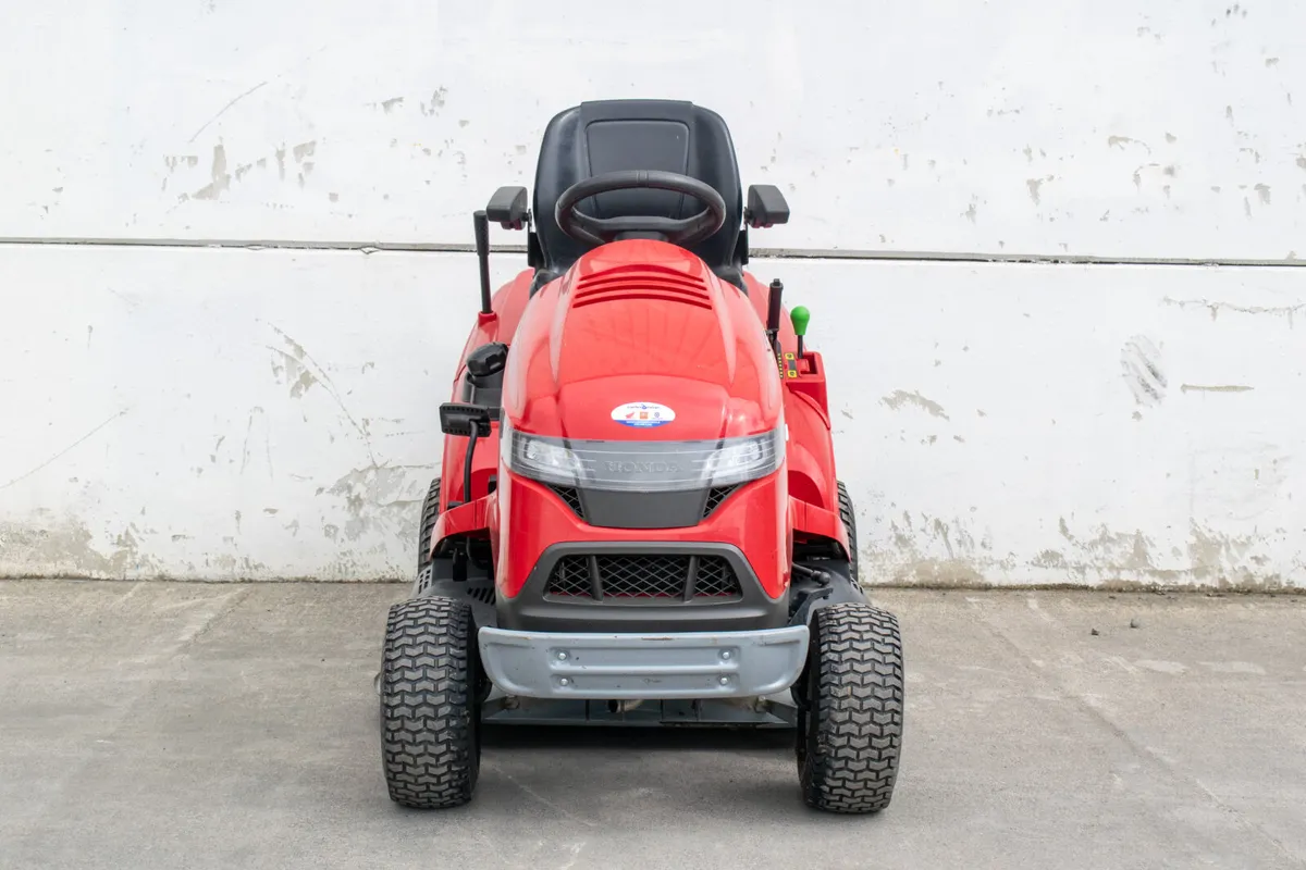 Honda 2417 Lawnmower - Image 4