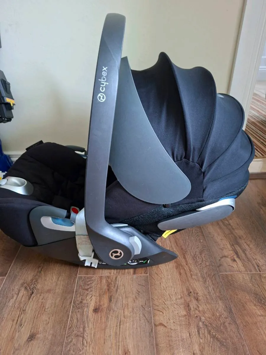 Uppa baby travel system + cybex car seat/base - Image 1