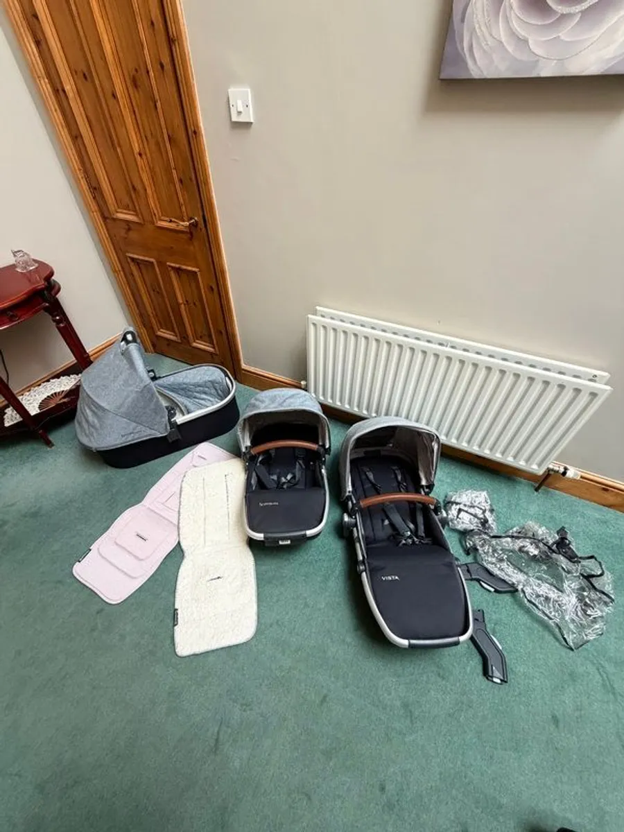 UPPAbaby Vista V1 Complete Double Bundle – Immacul - Image 1