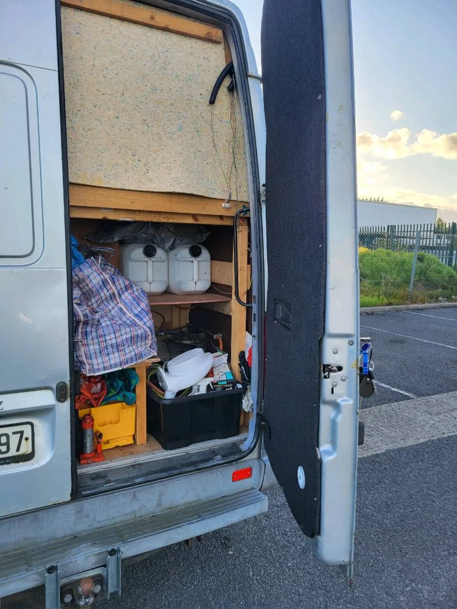 2006 MB Sprinter campervan - Image 4