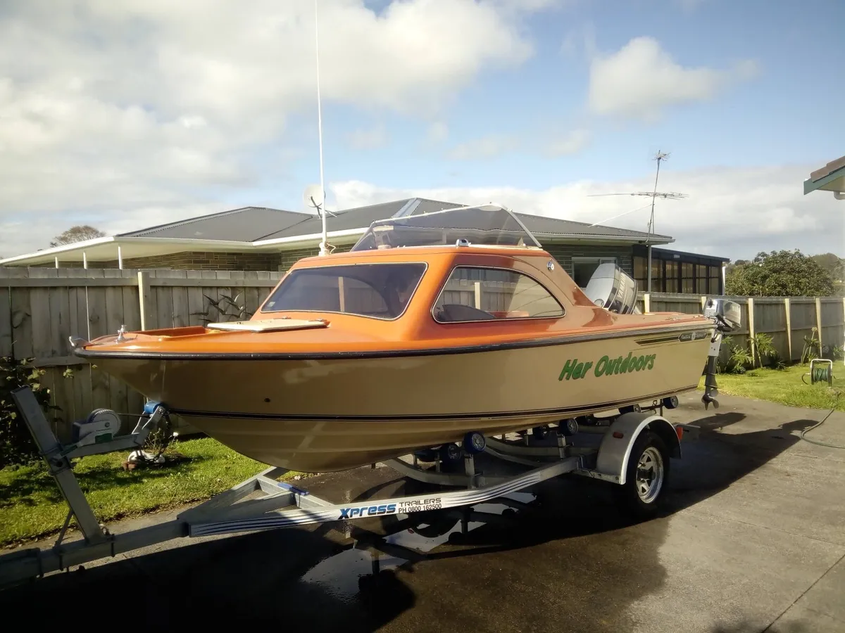 16.5 ft Fleetline saphire boat - Image 2
