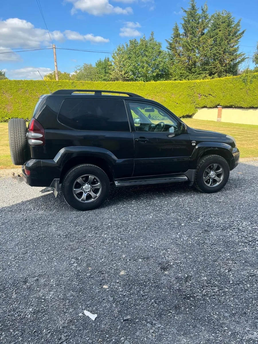 Toyota Landcruiser - Image 4