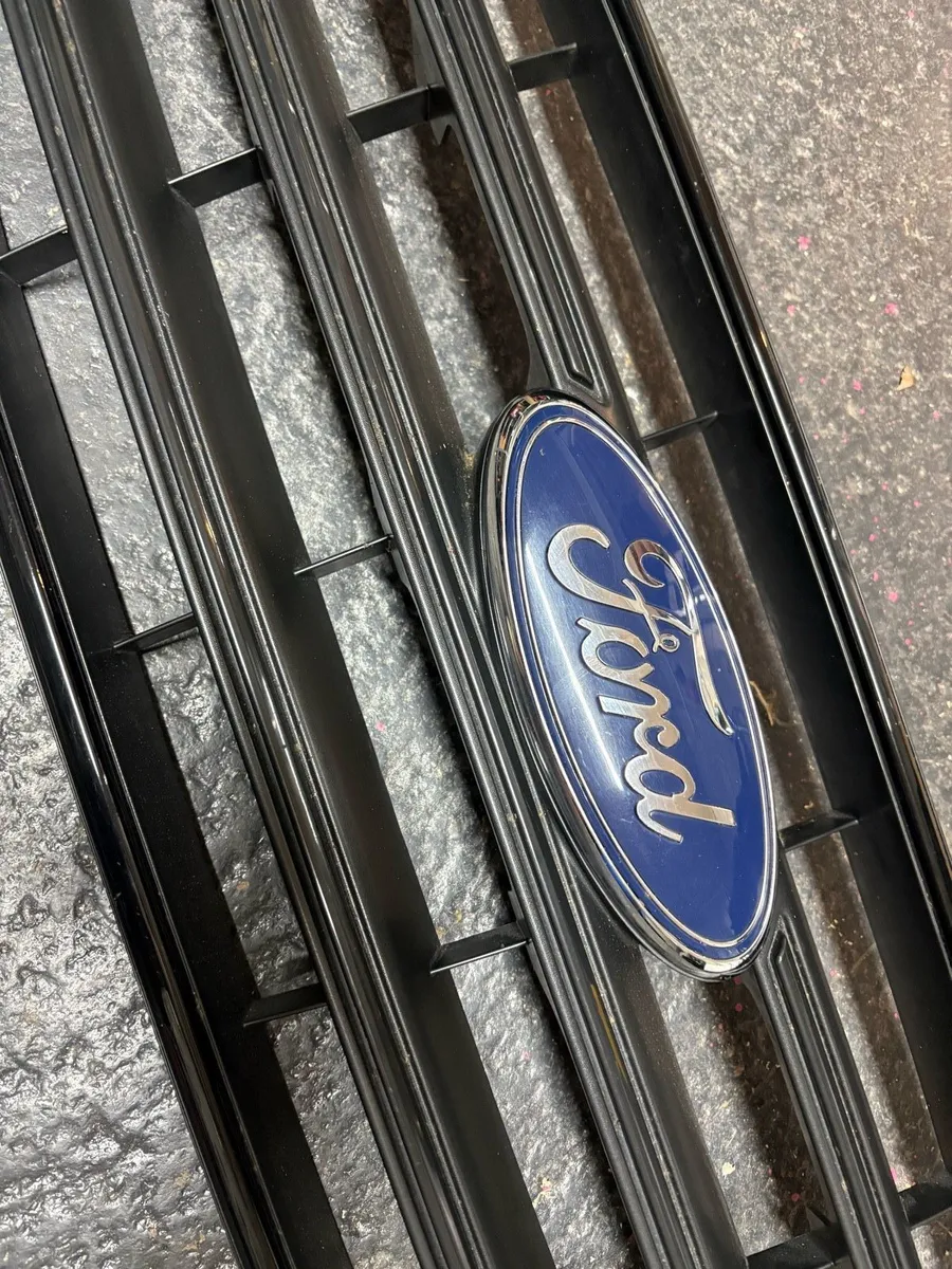 Transit custom grill - Image 2