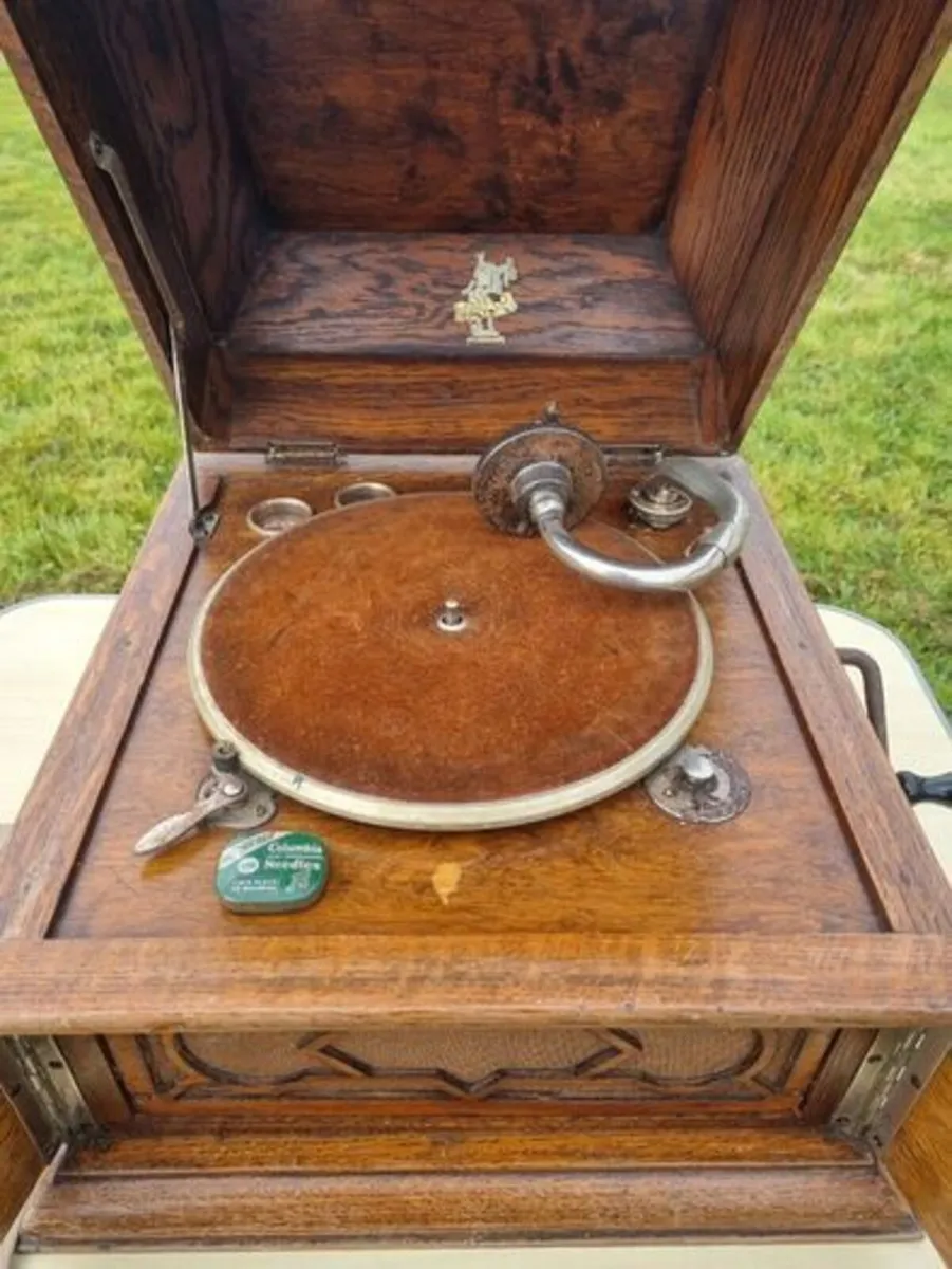 Antique Apollo Type 106Y gramophone - Image 1