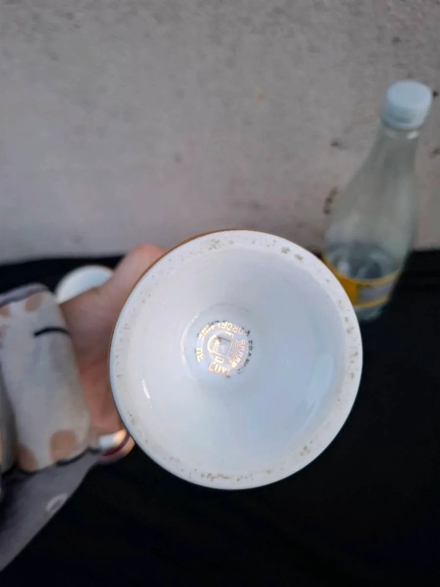 6 porcelain of paris cups postage possible - Image 3