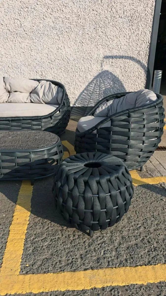 Garden furniture set brand new - Image 1