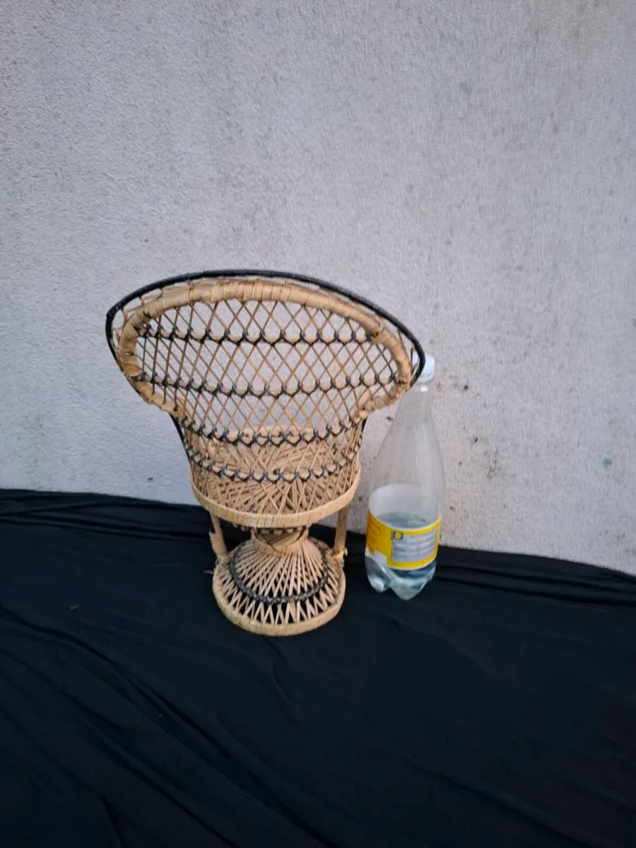 40cm wicker seat possible to post - Image 2