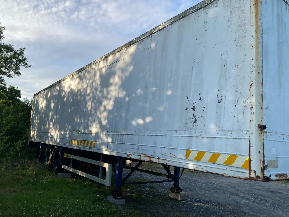 Storage container/ box trailer - Image 3