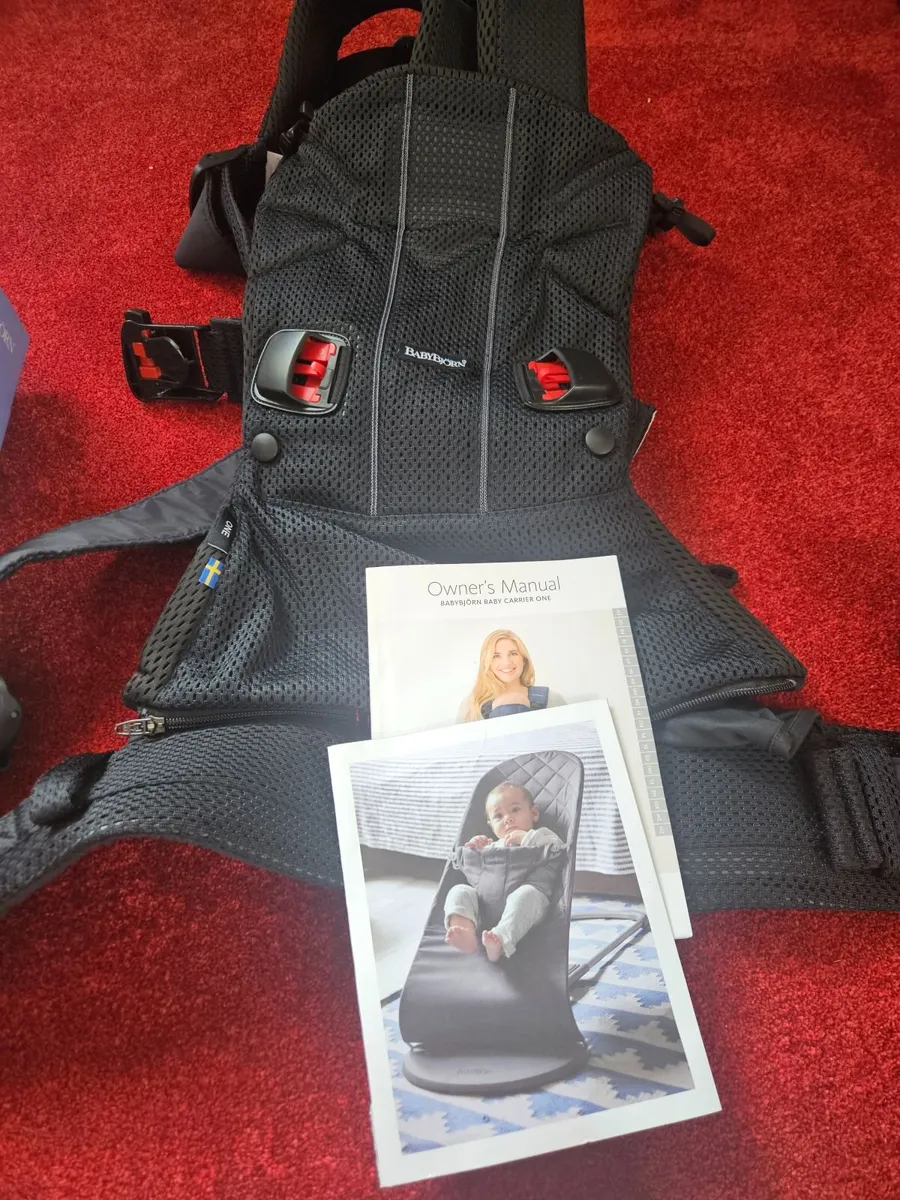 Baby sling carrier - Image 1