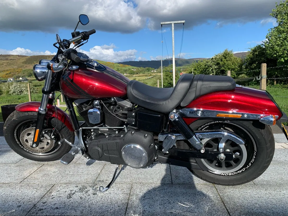 Harley Davidson motorbike - Image 1