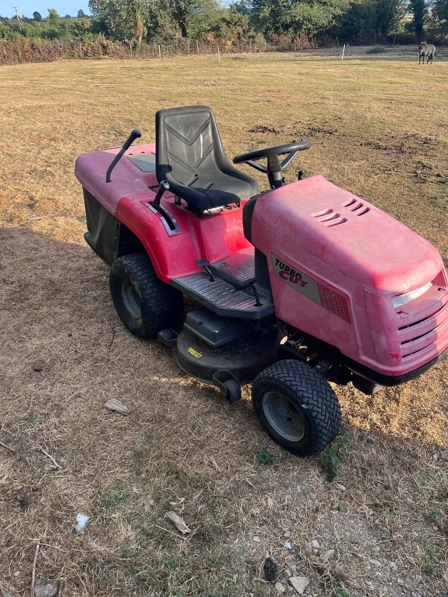 Ride on mower - Image 3