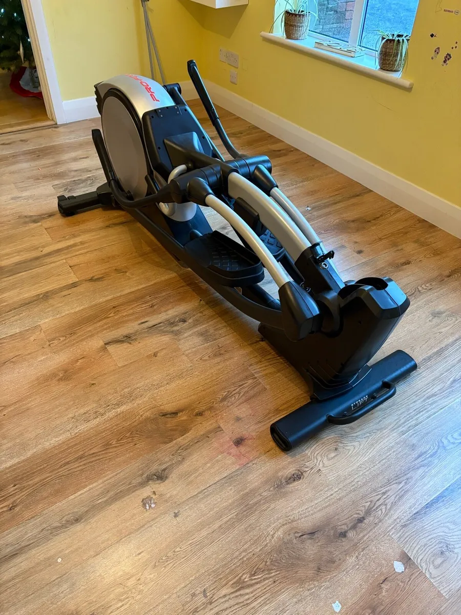 Cross trainer - Image 2