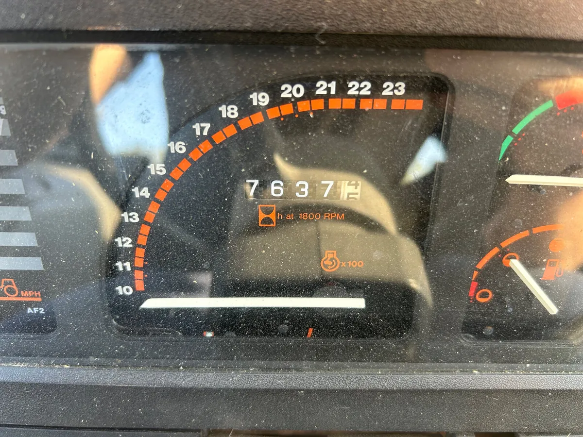1989 Massey Ferguson 398 2wd - Image 2