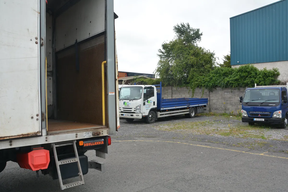 MAN TGL 20' Box & 1.5T tail lift - Image 4