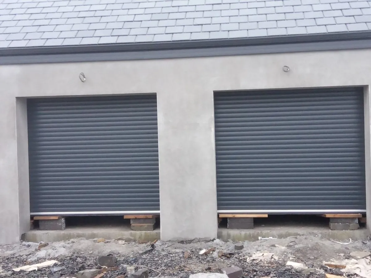 insulated  roller  door,  new,  black,  2.5 x 2.5 - Image 3